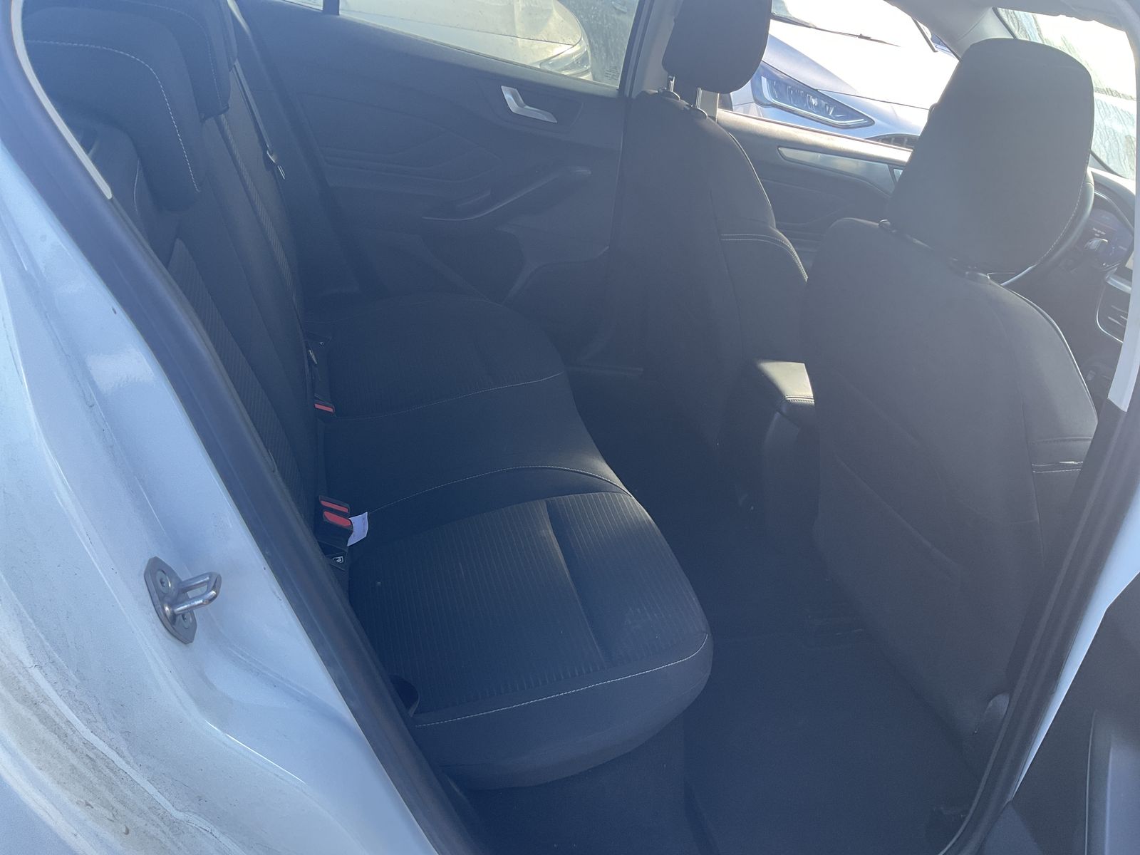 Araç İçi Sağ Arka Sıra