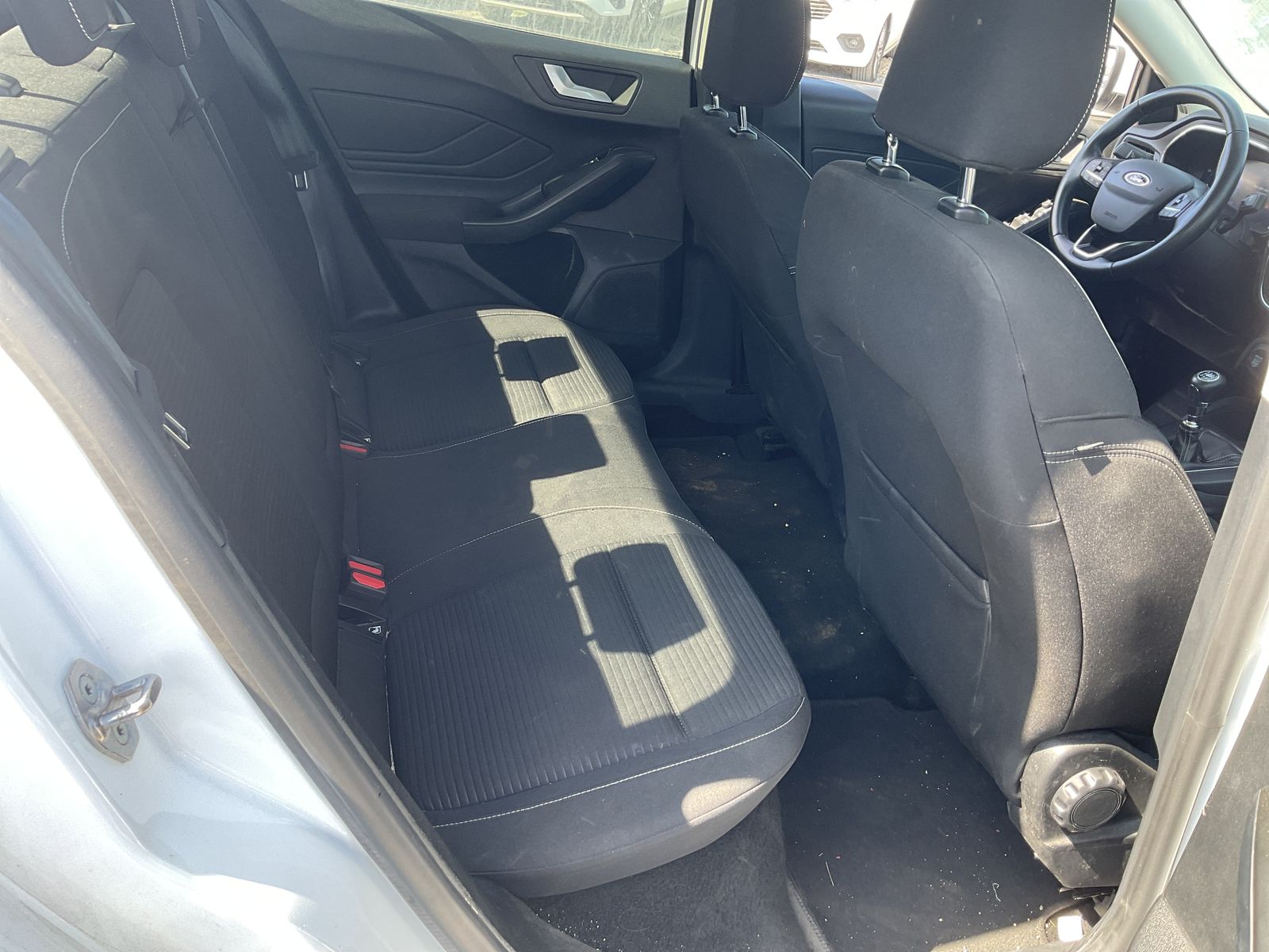 Araç İçi Sağ Arka Sıra