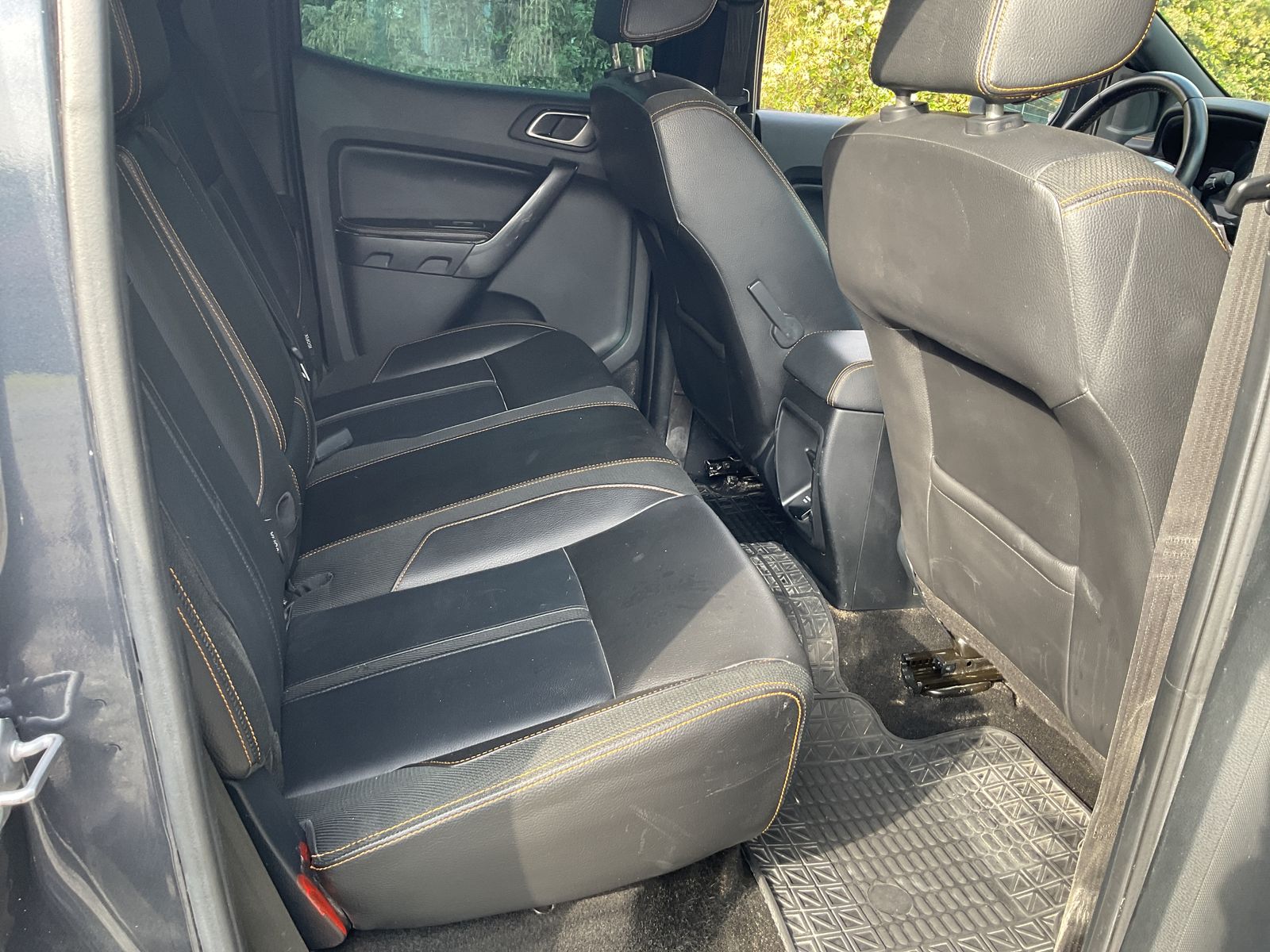 Araç İçi Sağ Arka Sıra