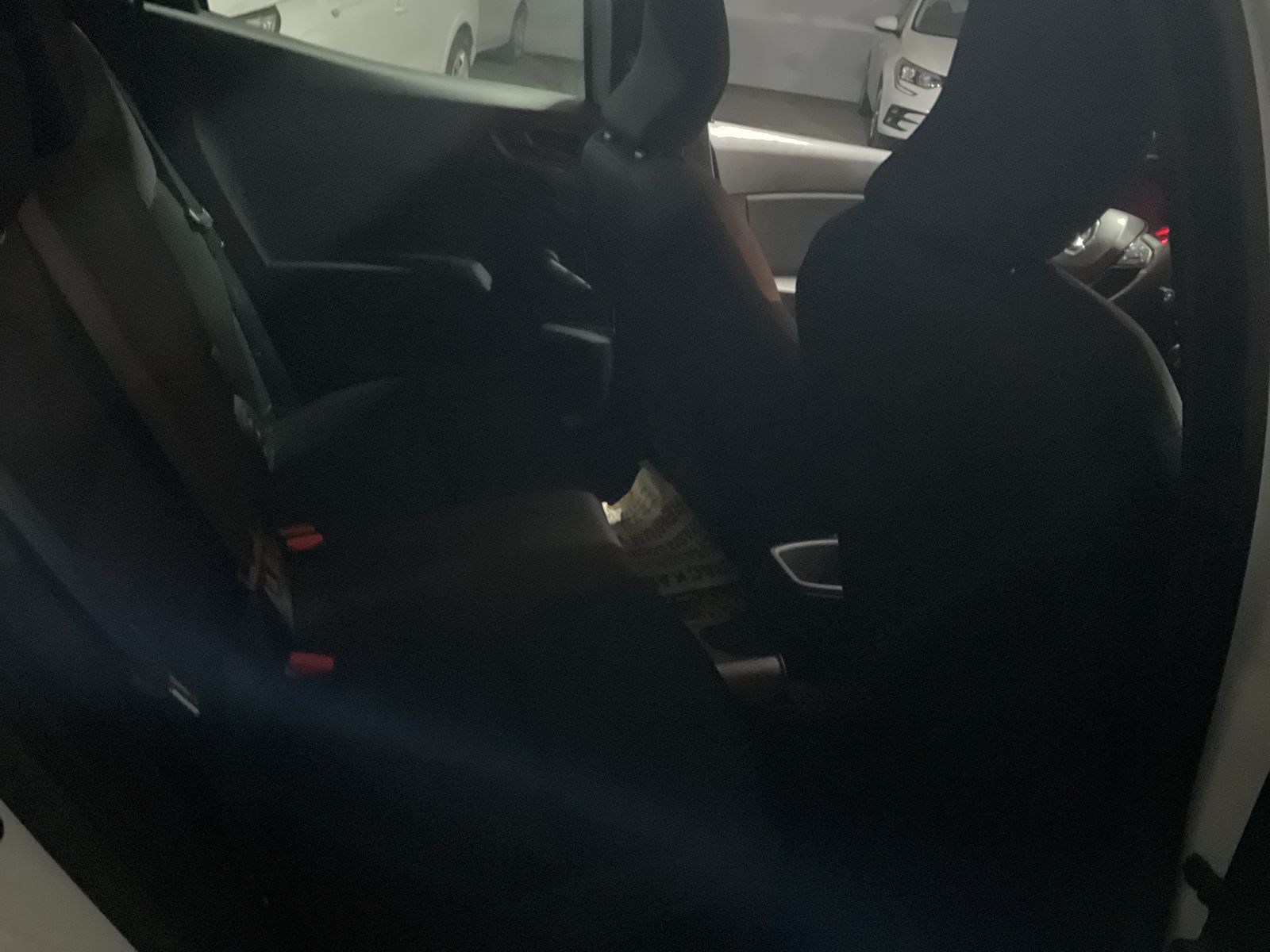 Araç İçi Sağ Arka Sıra